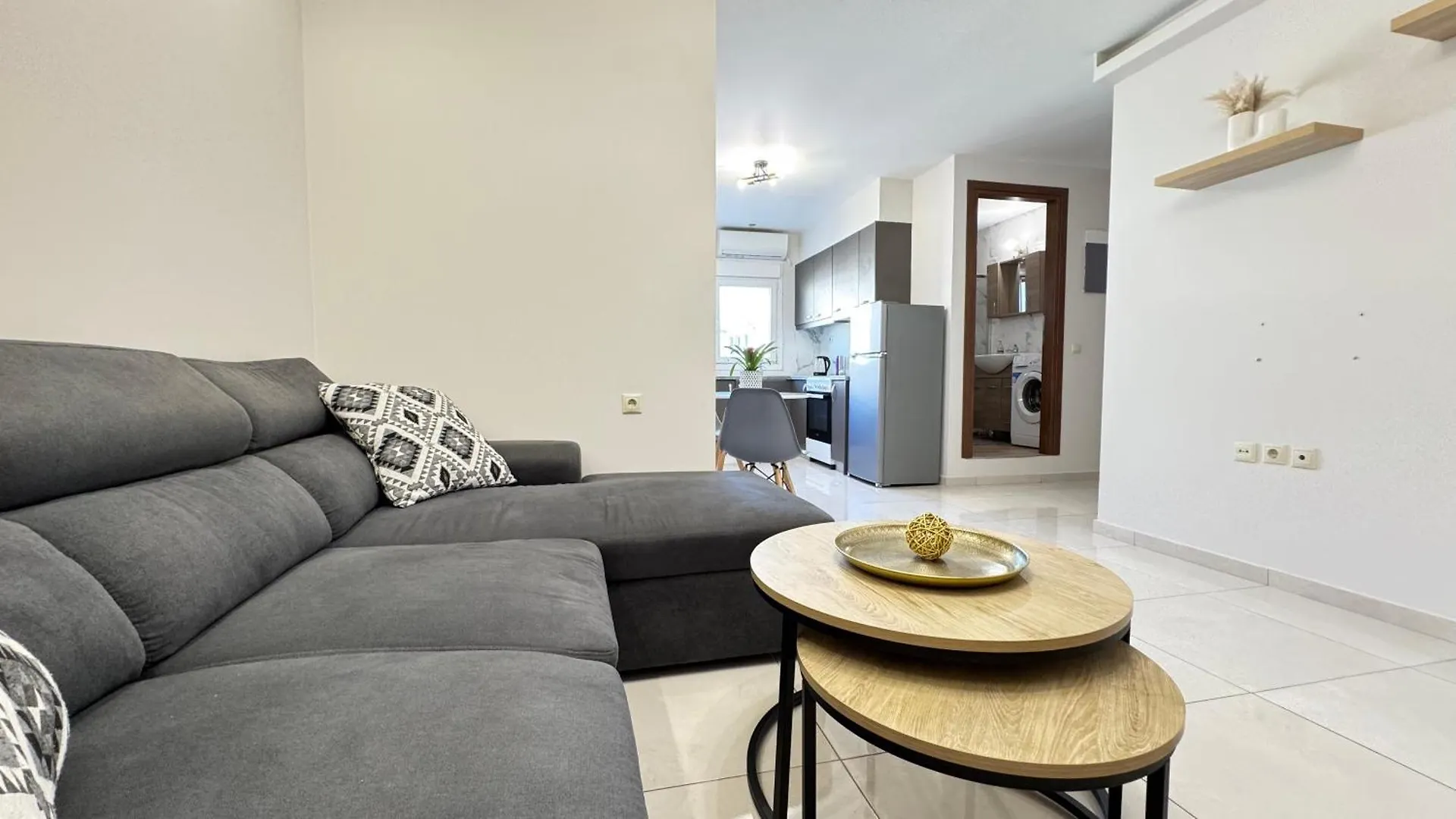 Unique Suite 2 , One Bedroom City Apartment Heraklion